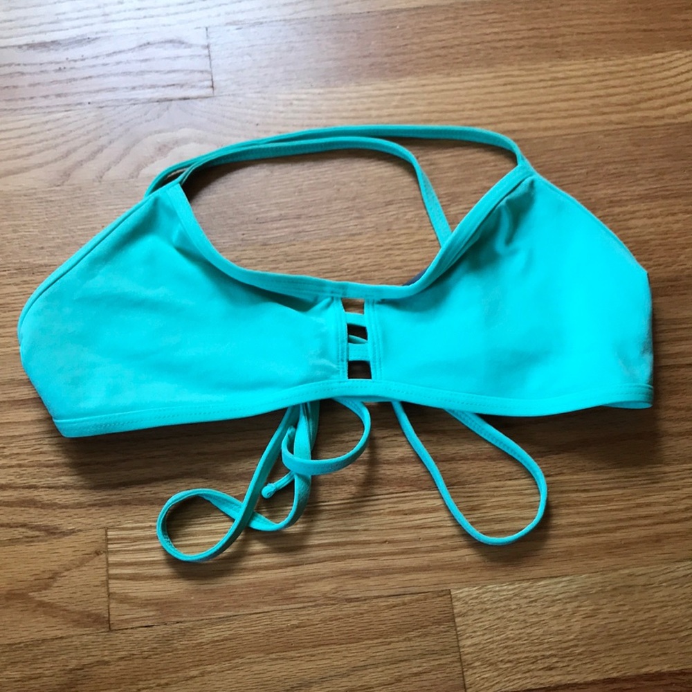 Jolyn Tom cat top in aqua